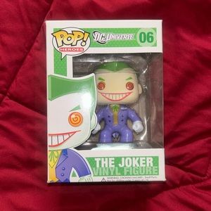 The Joker “DC Universe” Funko Pop #06